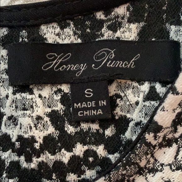 Dress - Picture 2 of 4